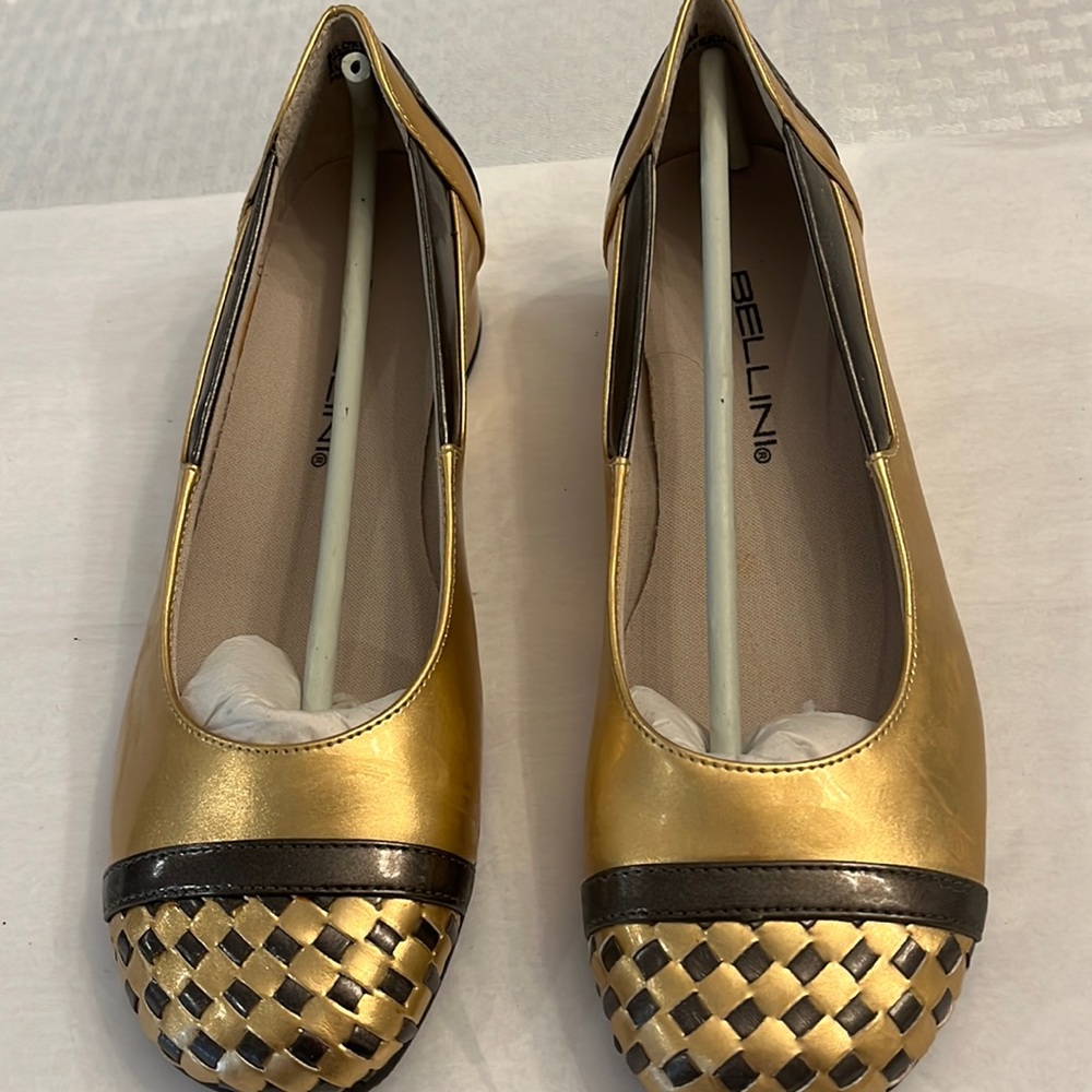 Bellini Never Worn, Gold and Brown Flats, 6M
